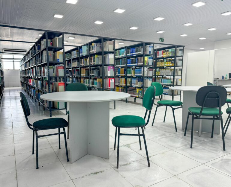 Fanese reabre Biblioteca Drª Celuta Maria com espaço moderno e acolhedor