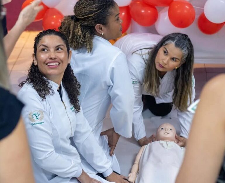 Inscrições para Curso Especial de Verão em Enfermagem iniciam na segunda (22); confira