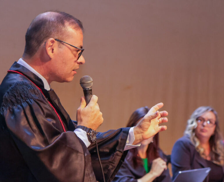 Coordenação de Direito abre seleção de monitores para a IV Semana Acadêmica; Confira